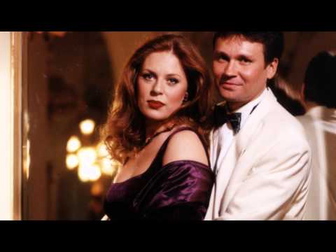 Martina Serafin, Michael Lakner: Hat dich die Liebe berührt (Marx)