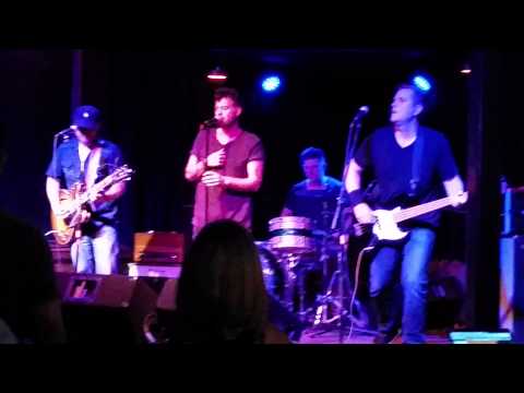 Kangaroo Knife Fight "Shattered Head"