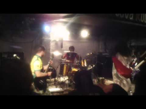 05-Tested to Destruction-Gesoo live @cuevarock 12/09/2014