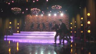 GLEE (THE WARBLERS) - LIVE WHILE WERE YOUNG