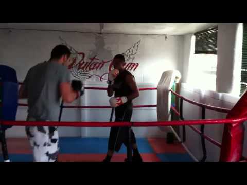 Alex vs Ryan (sparring) 2