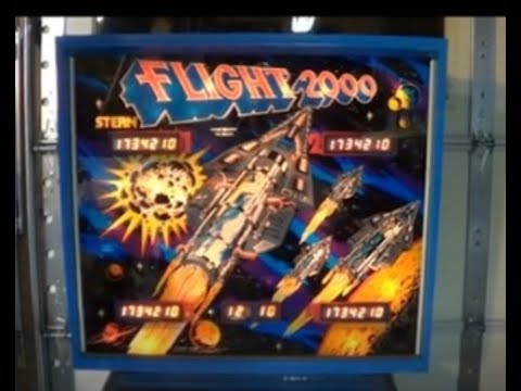 FLIGHT 2000 PINBALL MACHINE - BY STERN 1980