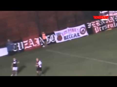 Jugador argentino marcó record al ser expulsado tras estar 8 segundos en cancha