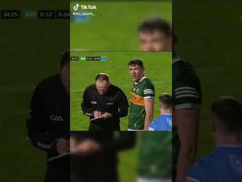 What the GAA is all about 🤝 Moment of class between Kerry’s David Clifford and Dublin’s John Small