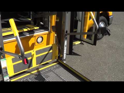 Northwest Bus Sales Used 2009 Ford Goshen 19 Passenger Shuttle Bus w/ Lift - S06380