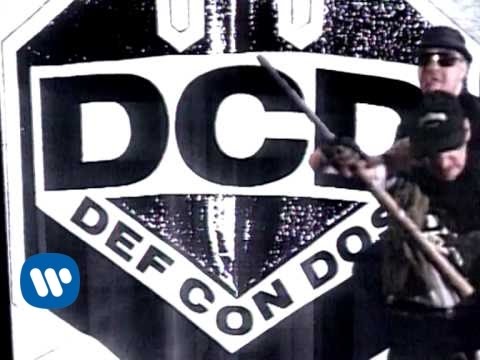 Def con dos - Accion Mutante (video clip)
