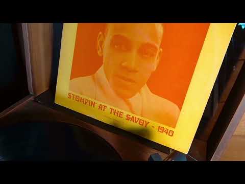 The Chick Webb Orchestra / STOMPIN' AT THE SAVOY 1940 LP (Featuring Ella Fitzgerald)
