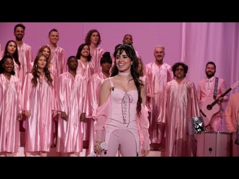 カミラ・カベロが「リビング・プルーフ」を披露。 (Camila Cabello Performs 'Living Proof')