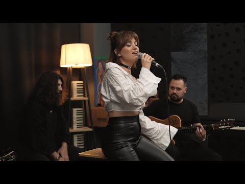 Ayşe Anıl Kara - Sana Değer  (Akustik Cover)