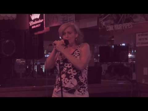 001 Canary Hut - black velvet