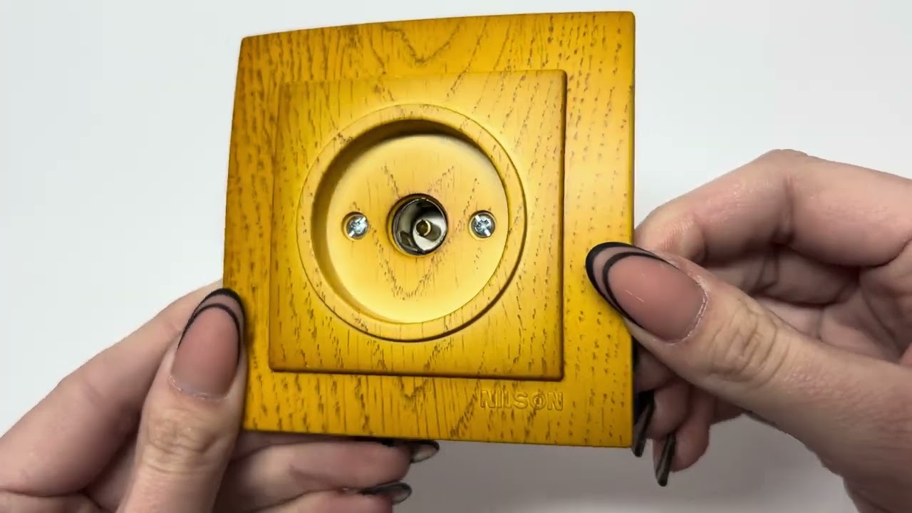 Розетка концевая телевизионная NILSON Touran дуб 24251029