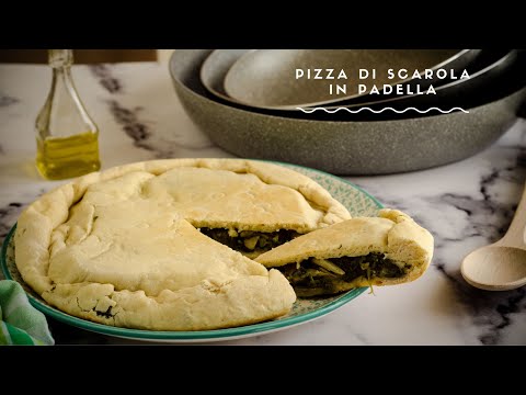 PIZZA DI SCAROLA IN PADELLA, VELOCE E SENZA LIEVITAZIONE