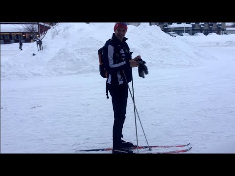Geir Evensen skiing from work (Lillehammer Hostel Stasjonen)