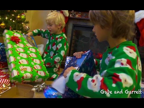 Christmas Morning 2014 - Gabe and Garrett Opening Presents!