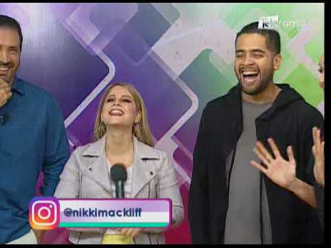 Toño Navarrete y Nikki Mackliff Cantantes