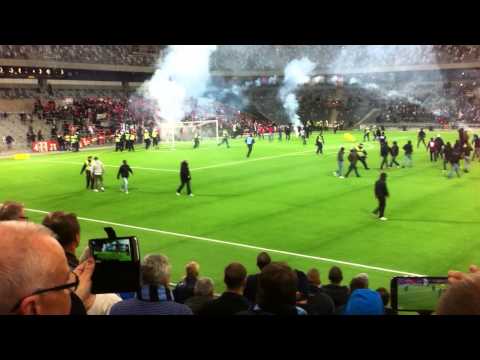 Platzsturm vor dem Freundschaftsspiel Djurgårdens IF gegen Union Berlin