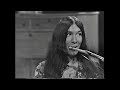 Pete Seeger and Buffy Sainte-Marie - Get Along Home, Cindy