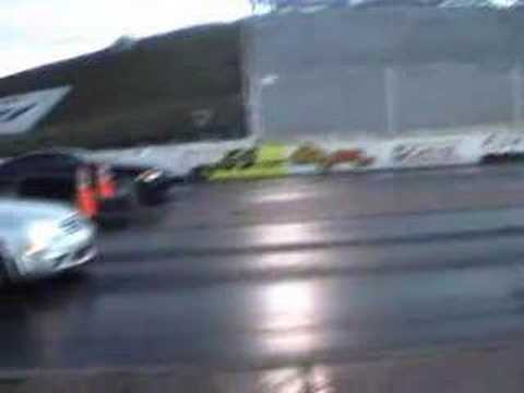 SL AMG vs BMW M6 Drag Race