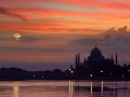 Chalta phirta Taj Mahal