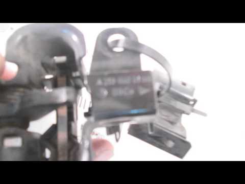 2007 Mercedes R350 Hood Hinge LH/RH LATCH 251TYPR - mbiparts.com Used OEM Mercedes Parts - Di... OEM