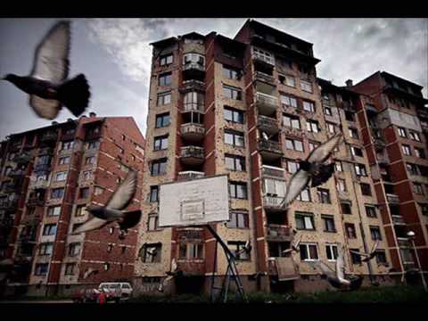 Welcome To Sarajevo - War Images.