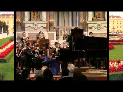Heidrun Holtmann - W.A. Mozart Piano Concerto No.4 in G Major K.41