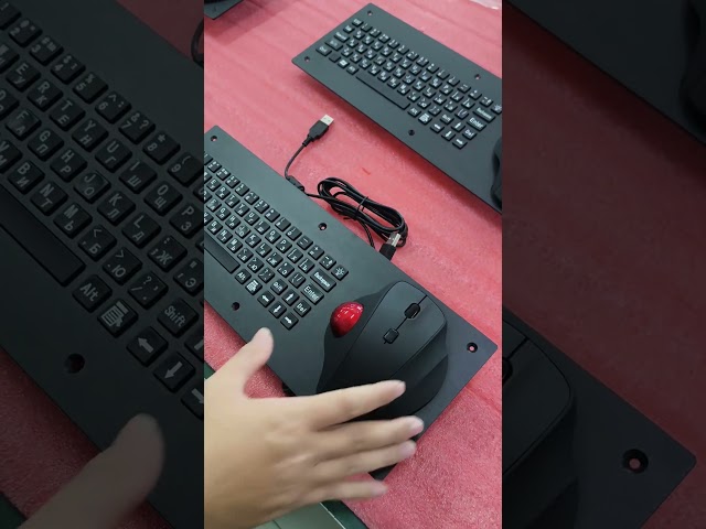 Vídeo relacionado con MCAOAL Panel táctil USB ergonómico de alambre industrial con trackball y características táctiles para mejorar la interacción del usuario y jugar al Trackball industrial