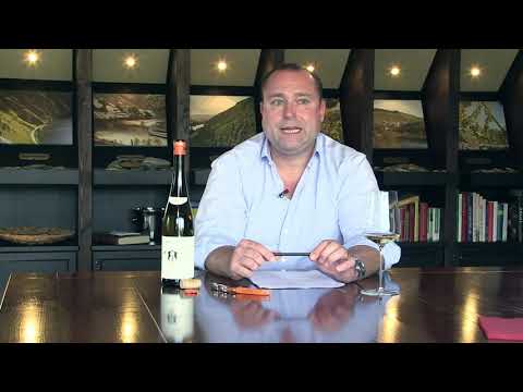 Nik Weis St. Urbans-Hof: High Density Planting and the Benefits