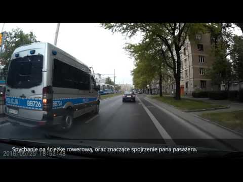 No panie policjancie, co pan wyprawia? 