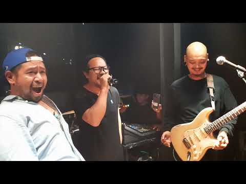 HEART BREAKERS X KRISYANTO  - PUTERI