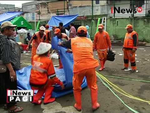 PMI dirikan tenda darurat untuk korban kebarakarn di krukut - iNews Pagi 17/05