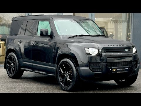 Land Rover Defender ++LOW KM++ 3 SEATS / PLUS VAT - Image 2