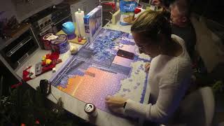 Building a 2000 piece Ravensburger puzzle (New York Skyline) in 9 minutes!