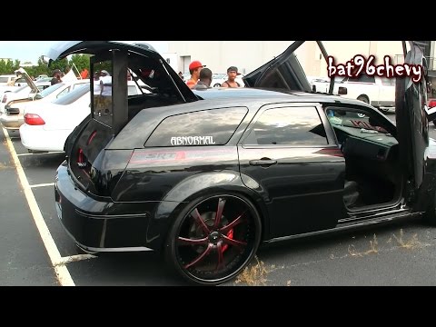 Black/Carbon Fiber/Red Dodge Magnum SRT on 24"/26" Savini Wheels - 1080p HD