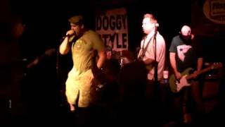 Doggy Style "Beat your Meat"