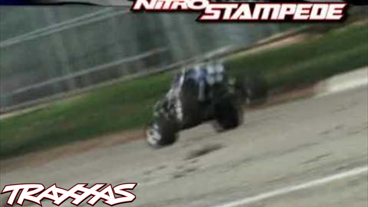 RC auto Traxxas Nitro Stampede 1:10