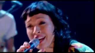 Little Dragon - Shuffle a Dream (Later with Jools Holland)