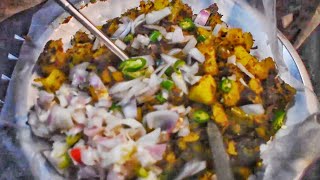 preview picture of video 'Kerala Street Food  |Pullur Thattuka|Kappa Motta,Ayurveda Beef,Chukka|Heavenly Indian Street Food'