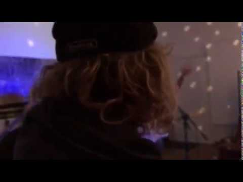 Teeth 'n' Tongue Jam - Hold Your Fire (Live at Soul Kitchen)