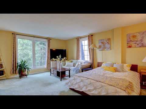 2412 Jarvis St, Mississauga ON L5C 2P6, Canada