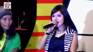 Ratna Antika - Cinta Anak Kampung (Official Music Video)