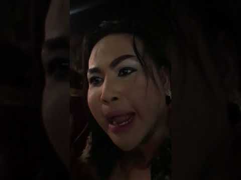 สาวเปลือยหน้าอกซิลิโคน การเสริมเต้านมที่ 21