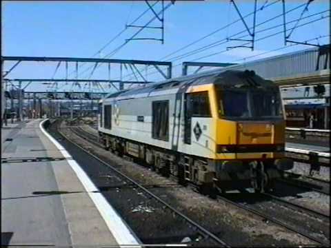 Class 60 - 60021 Pen-y-Ghent Passing Leeds June 1995