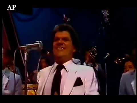 EL MACHETE  -  GABRIEL ROMERO