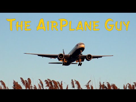 (4K) Evening Plane Spotting at Philadelphia International Airport