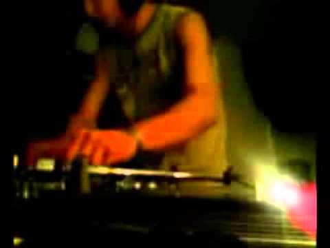Tobsen mixing 130min Hardtechno @ 2 Decks im ROOM (15.09.2007)