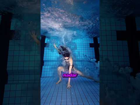 ELA CHORAVA ESCONDIDA NO FUNDO DA PISCINA... 😭