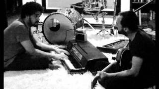 Broken Bells - Mongrel Heart