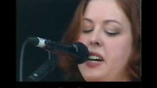 Reading 1999 - Sleater-Kinney (Anonymous / Heart Factory / The End of You)