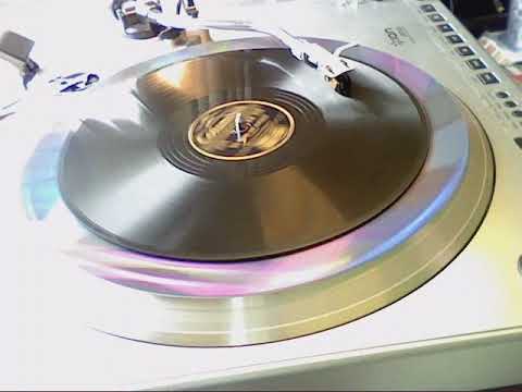 Guy Mitchell -- She Wears Red Feathers 78 rpm